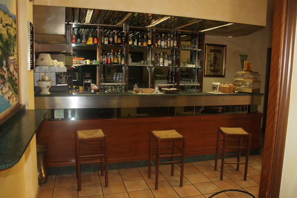 אובאדה Albergo Vittoria מראה חיצוני תמונה